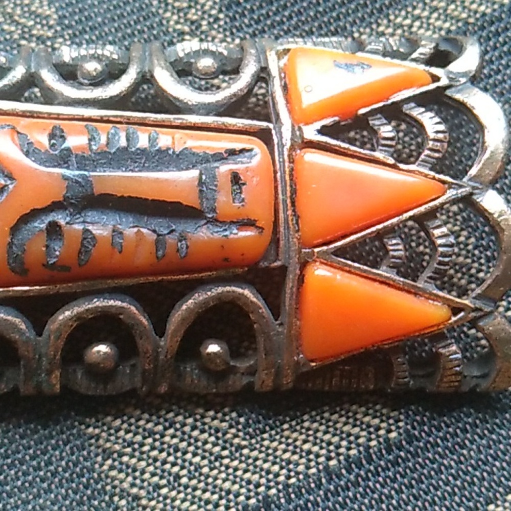 ♥️Vintage Ornate Mask Charm Brass & STONE